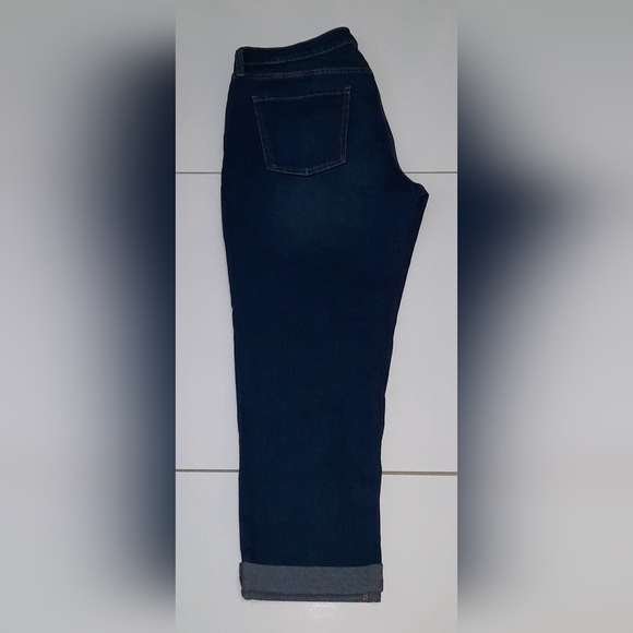 Old Navy Mid-rise Boyfriend Straight Jeans Women's Size 14 Petite - Picture 5 of 8